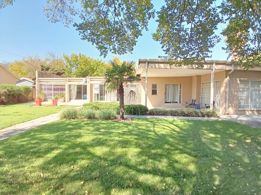 7 Bedroom Property for Sale in Sasolburg Ext 4 Free State